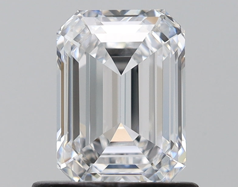 IGI EMERALD 0.88 Carat VS1 Clarity D Color  byHiraya Lab Diamonds