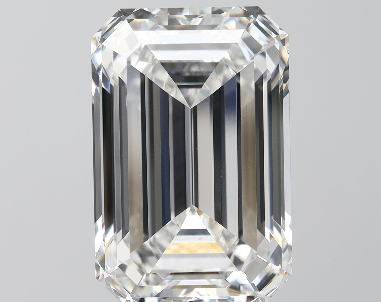 IGI  EMERALD 14.09 Carat VVS2 Clarity F Color  byHiraya Lab Diamonds